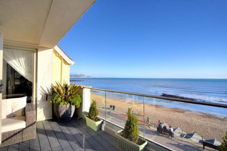 Largigi Offering Two Amazing Panoramic Sea Front Apartments ไลม์รีจิส ภายนอก รูปภาพ